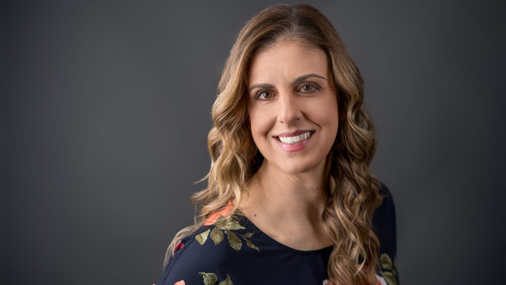 headshot of MaryBeth Vieira